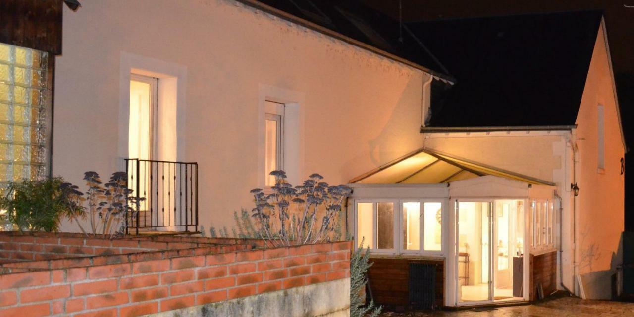 Gite De La Merluchette Nazelles-Negron Exterior photo